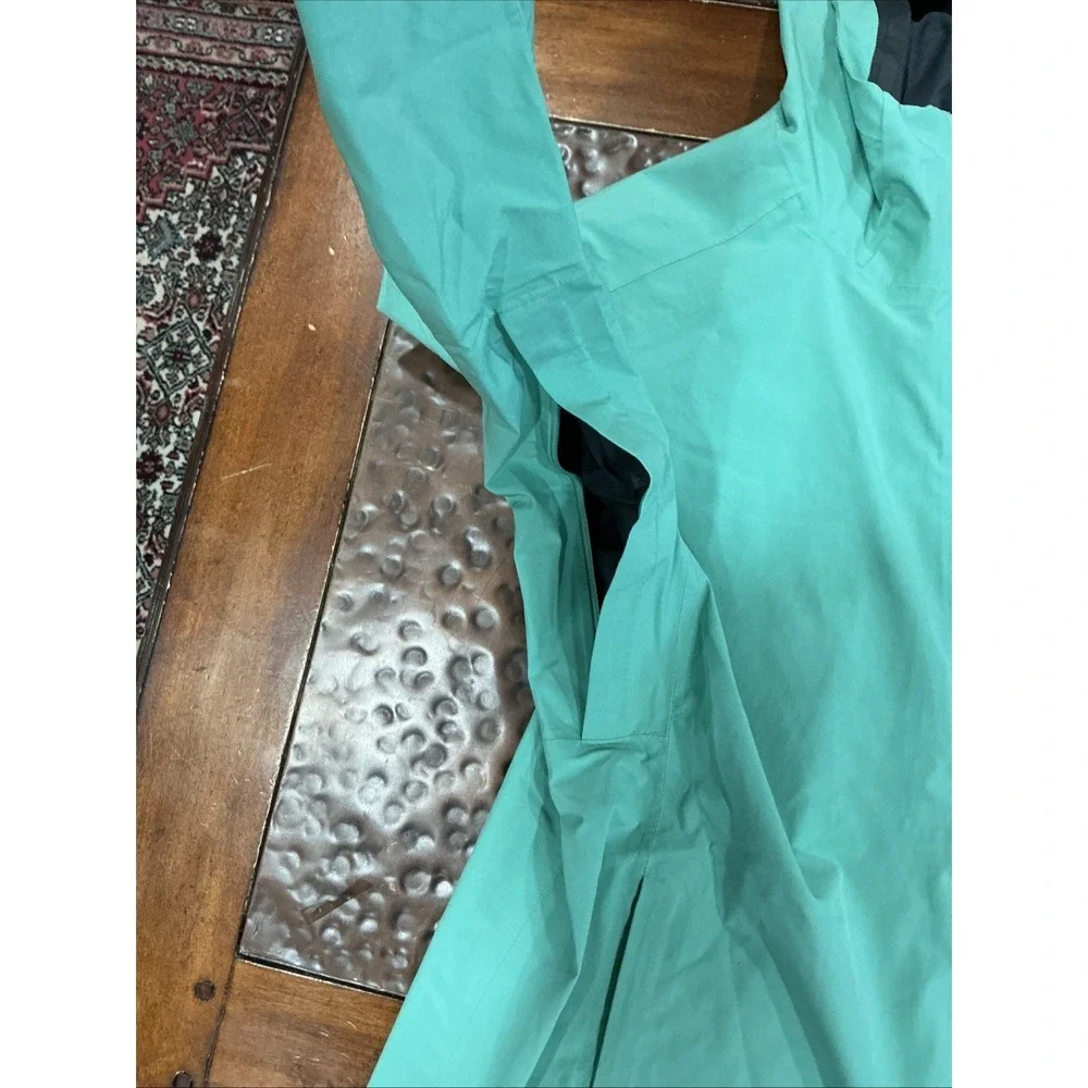 North Face Dryvent Rain Jacket, Windbreaker, XL, Sage Green, Pit Zips, Outdoors